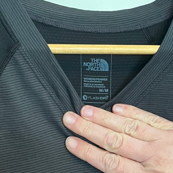 NWT. North Face. Reactor T-Shirt. Black Color. Size Medium. Womens. - Picture 4 of 9